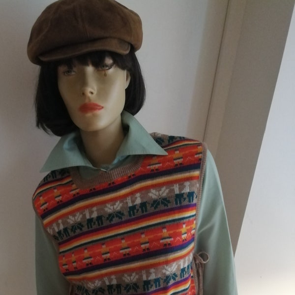 Vintage 1970s wool tanktop/Poncho /pullover wool knitted size small
