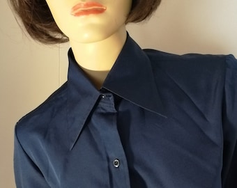 Vintage 1970s French spear Collar blouse by Xacus size Large
