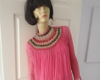 Amazing 1970s Original Indian kaftan, smock Boho, hippie pink maxi Dress