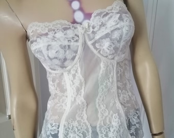 Vintage 1970s white Corset /Basque mint condition made by Gossard Underwire size UK 36D/EUR 80D