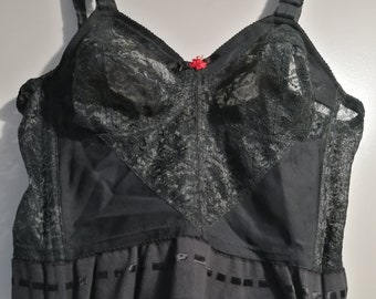 Vintage 1950s Black lace bullet Basque by Wonderbra size 34B