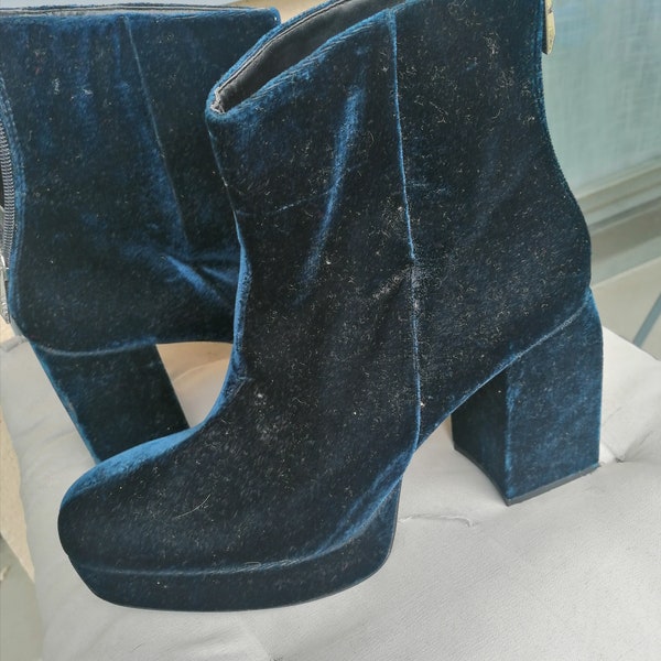 90s fashion velvet Blue Platform boots, Block heel used size 7 /EU 40 old style ZARA