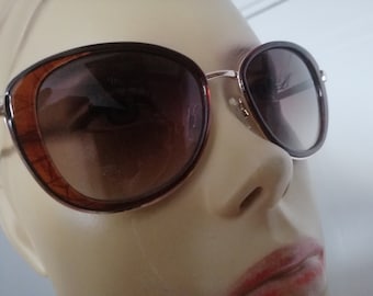 Vintage 90s Dark brown Gold ovel, cateye Sunglasses