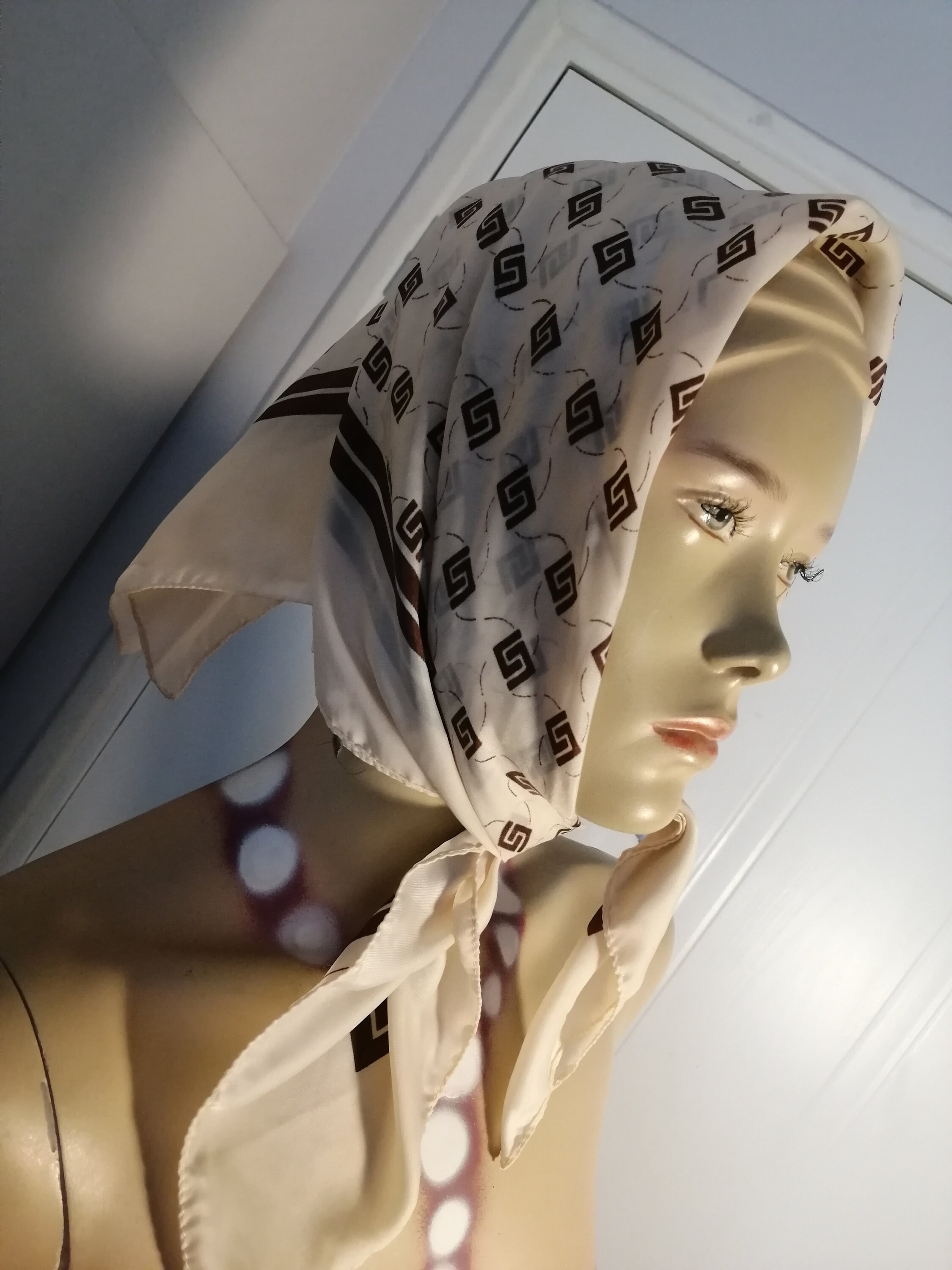 Vintage 1970s Nylon Head/neck Scarf With Pattern Made in Taiwan