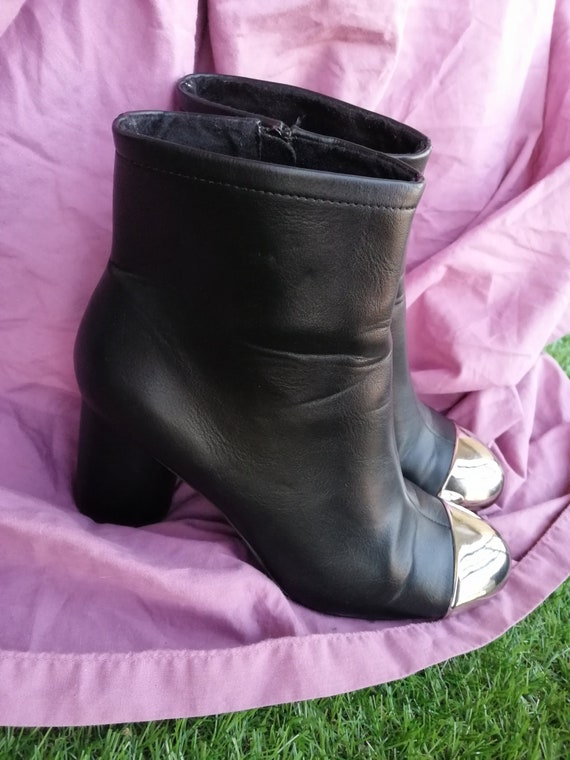 Vintage Late 90s Round Block Heels Zip, Sliver Toe Cap Ankle Boots 