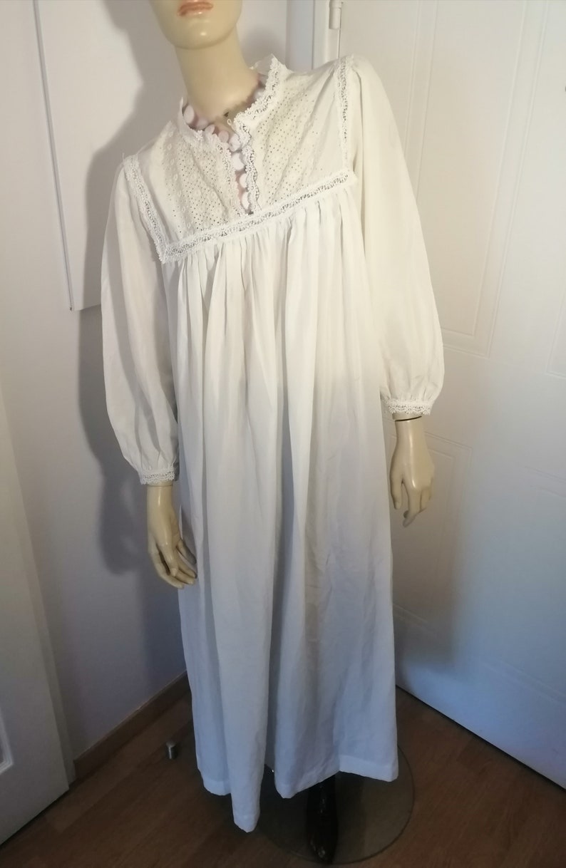 Vintage French designer Christina Dior Night Dress /chemise de nuit, cream, medium to Large image 2