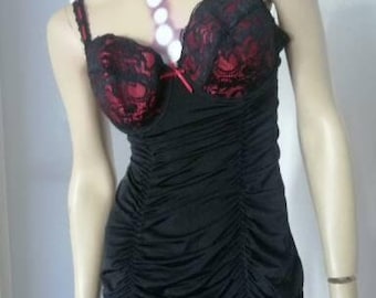 Vintage 1980s French lingerie Nuisette, babydoll, black and red lace bra Ruched size large /from 36d upwards dress