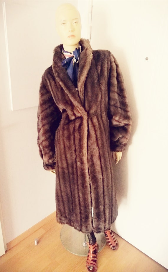 Vintage 1970s /80s fake Fur oversize style Made By So… - Gem