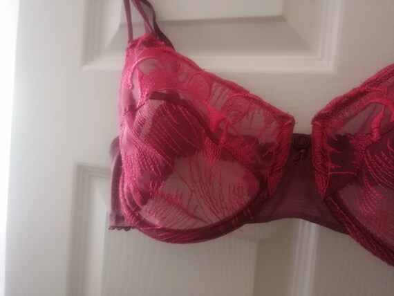 Very Sheer /sexy Dark Red Barbara Bra Size 38C/100FR/85 EU in Great  Condition -  Sweden