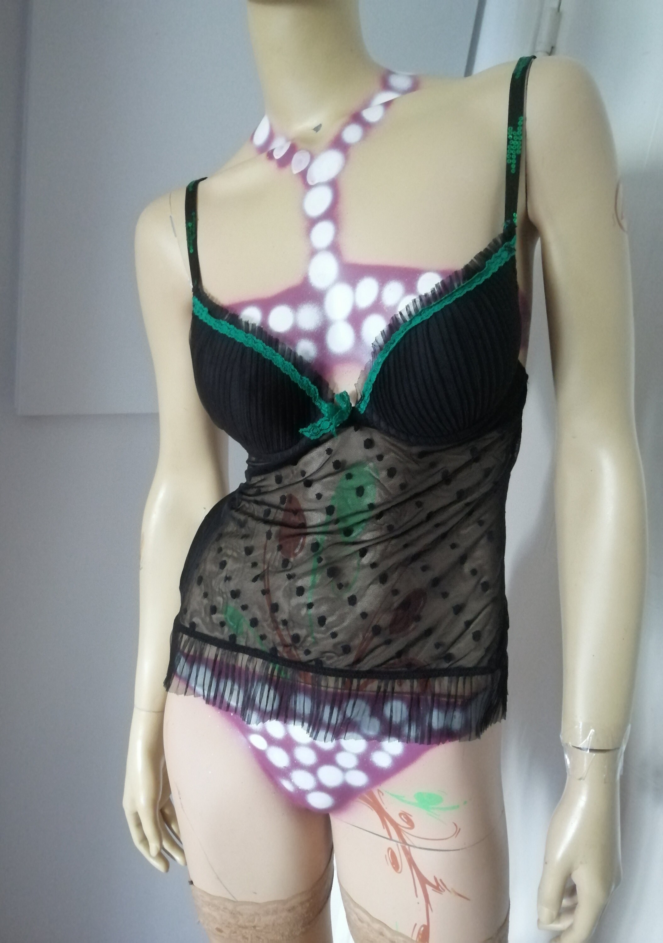Chemise Ballon Madonna Avec Dentelle Rose - Taille XS, Occasion Très Bon état, Style Basique Féminin