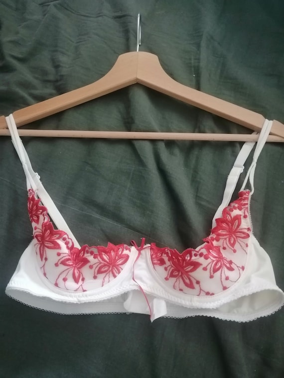 Vintage French Lingerie Bra Open, Under Breast Red and White, Underwire  Size Medium Unused -  Canada
