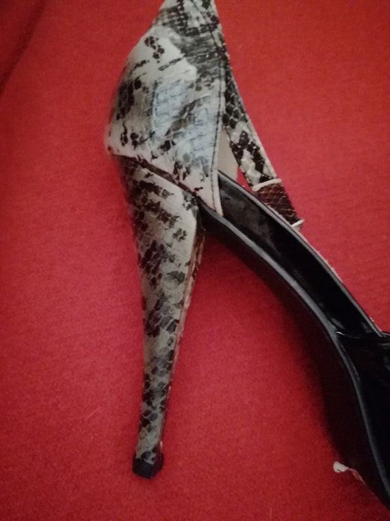 Vintage 1990's platform snakeskin high heels shoe… - image 3