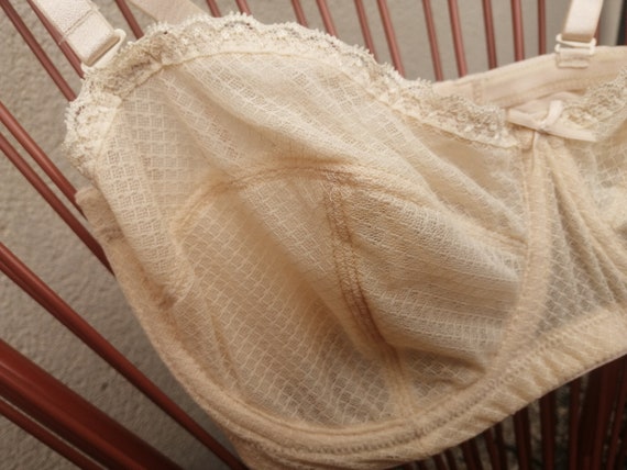 Vintage 1950s Original cream, boned unused burlesque bra see through size 32E UK View 5