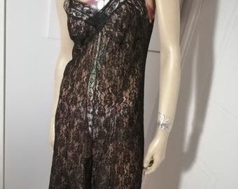 Original 1950s Lace with a pink Nylon lining slip Dress /night slip size small to medium