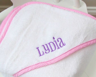 Monogrammed Hooded Baby Towel for Girl,Embroidered Hooded Towel for Baby boy, Personalized Baby Towel, Custom Baby Gift, Baby Valentine gift