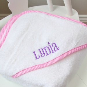 Monogrammed Hooded Baby Towel for Girl,Embroidered Hooded Towel for Baby boy, Personalized Baby Towel, Custom Baby Gift, Baby Valentine gift