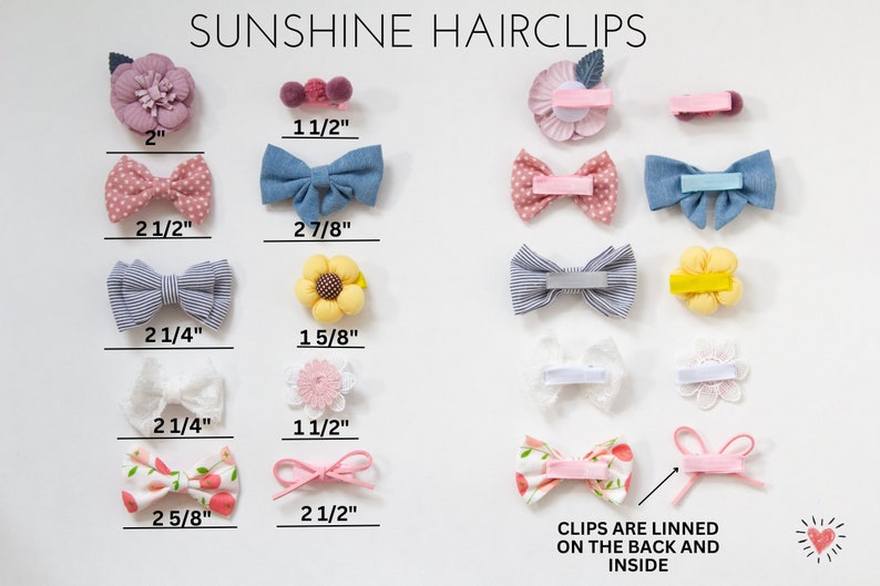Pu&ograve; includere: Assortimento di fermagli per capelli in tessuto di vari colori e motivi, tra cui pois, strisce, fiori e pizzo. I fermagli sono foderati sul retro e all'interno. Le dimensioni dei fermagli sono indicate in pollici.
