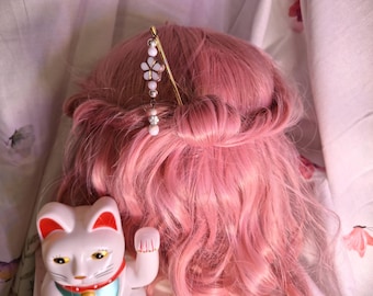 Japanse kanzashi-haarspeld - handgemaakte haarspeld met kralen - parels en Sakura-keramiekkraal, gouden versie