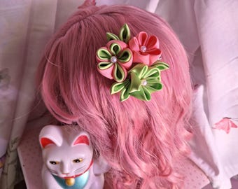 Japanse kanzashi-haarbloem - Handgemaakte haarclip met lint - Groen, roze - geïnspireerd door demonenanime
