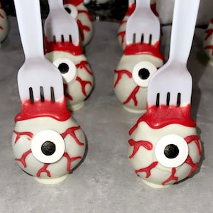 Halloween Eyeball Cakepops image 3