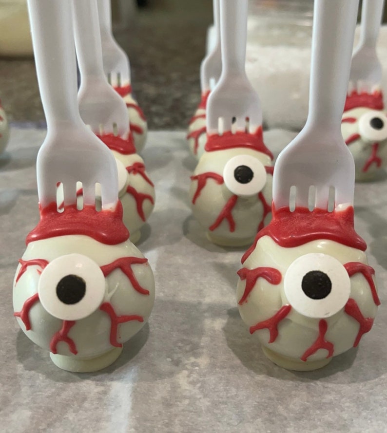 Halloween Eyeball Cakepops image 9