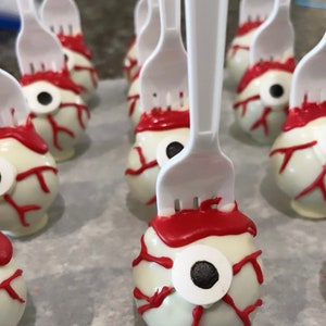 Halloween Eyeball Cakepops image 5