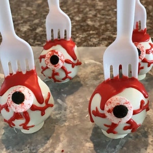 Halloween Eyeball Cakepops image 4