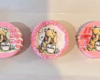 Pooh bear Dipped Oreos