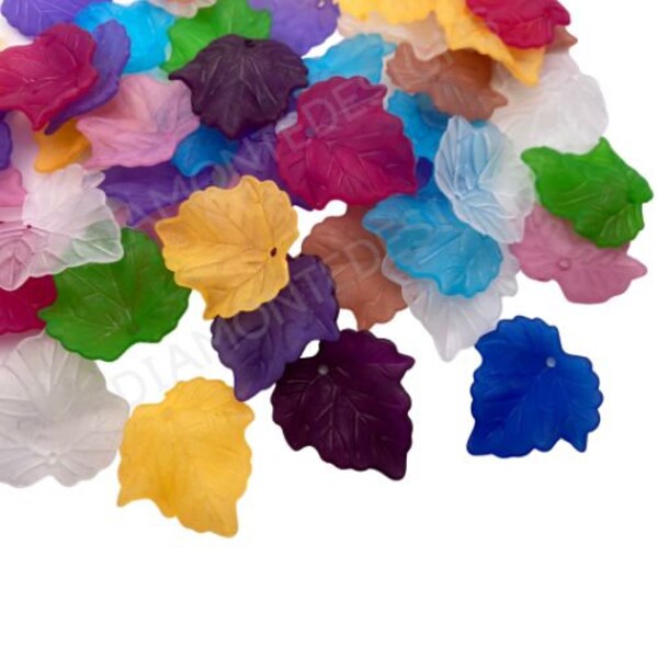 25g ( 50+ Beads ) Mixed Colour Acrylic Frosted Lucite Maple Leaf Flower - D71