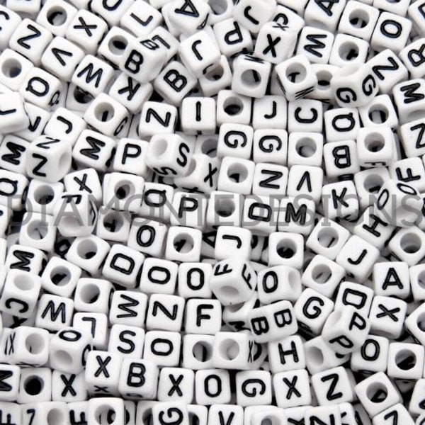 6mm Weiß Würfel Alphabet Buchstaben Mix Zufällige Buchstaben Bead Kinder Perlen