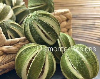 Décoration de fleuriste de guirlande de Noël artisanale de fruits et de citron vert entière fendue séchée