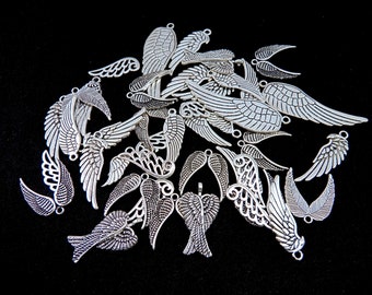 30g x Tibetan Silver Random Mixed Angel Wing Charms Pendants Jewellery B55