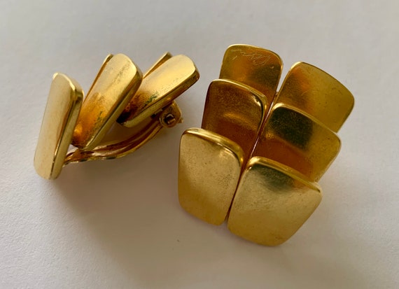 Paire De Boucles D'oreilles Clips Vintage Signées BEUDO - Plaqué Or, Occasion Bon état
