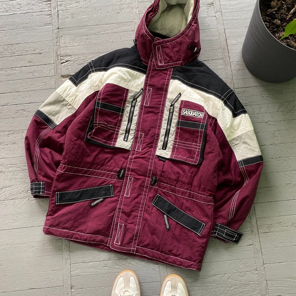 Vintage Sasquatch Waterproof Anorak Ski Jacket Red Burgundy White Size M Medium