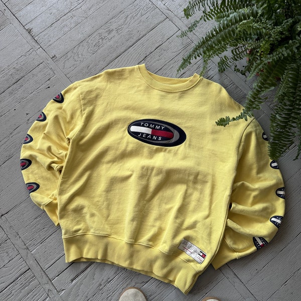 Vintage Tommy Hilfiger Crewneck Baggy Preppy American Sweatshirt Yellow Size XS