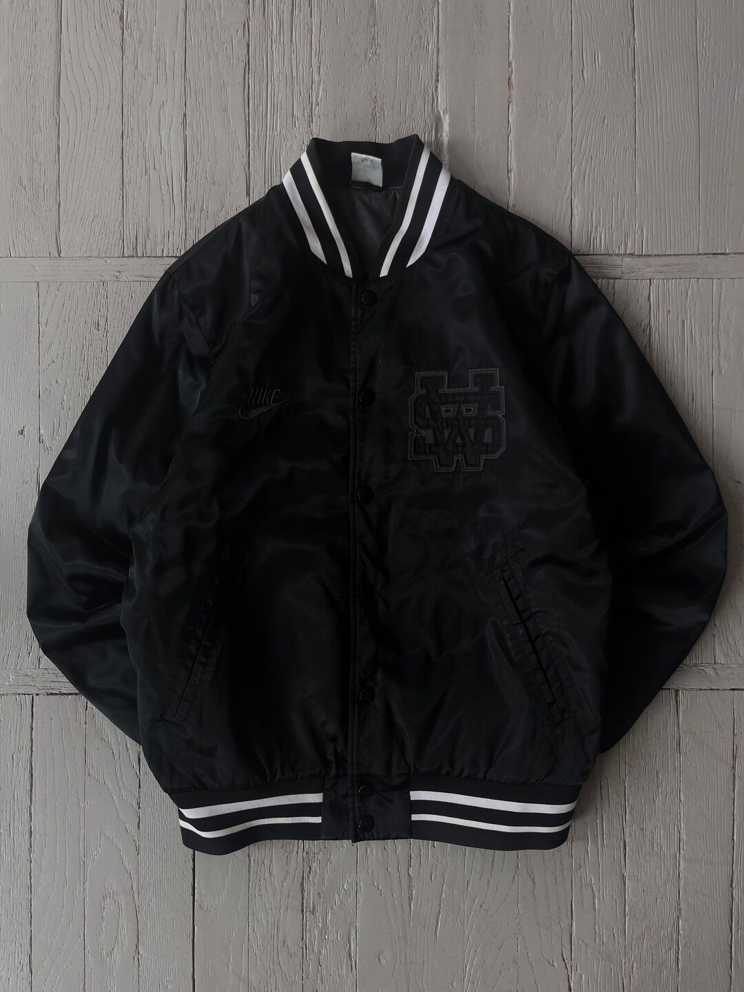 Nike nylon jacket 2025