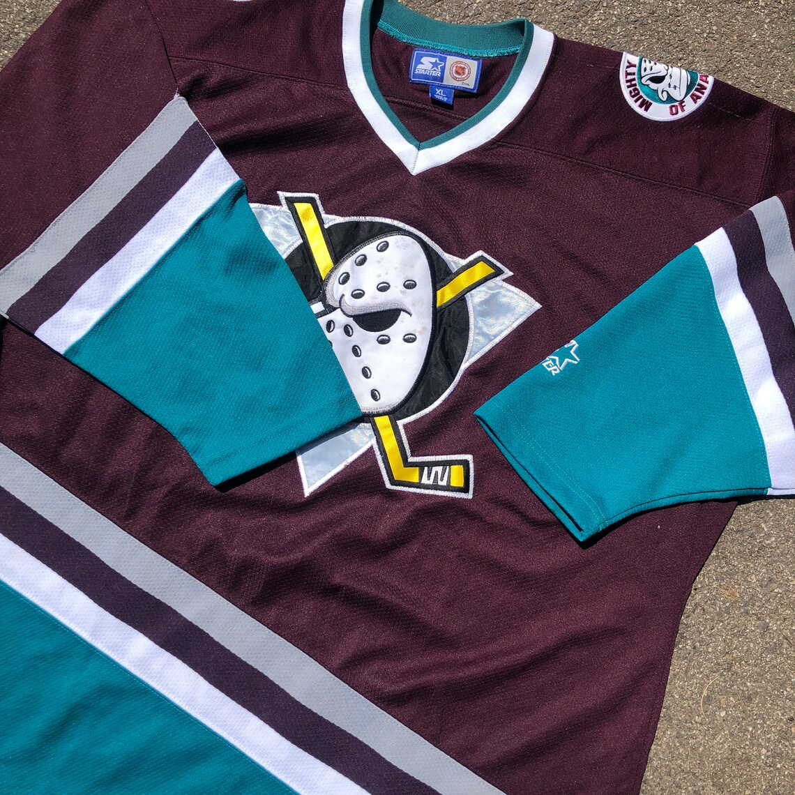 This is Vnitage NHL 90s Mighty Ducks Hockey Jersey Starter XL Etsy