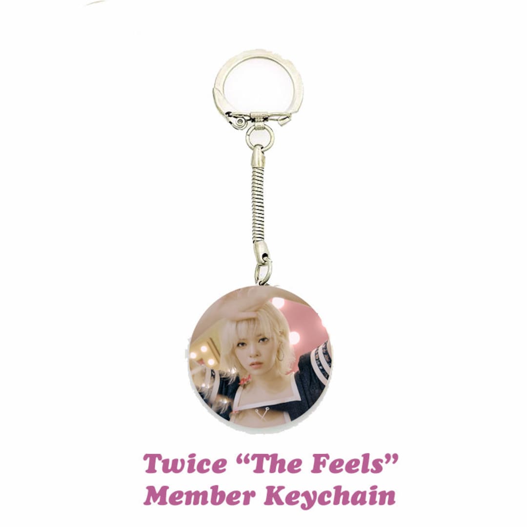 Twice feel Special Member Keychain 