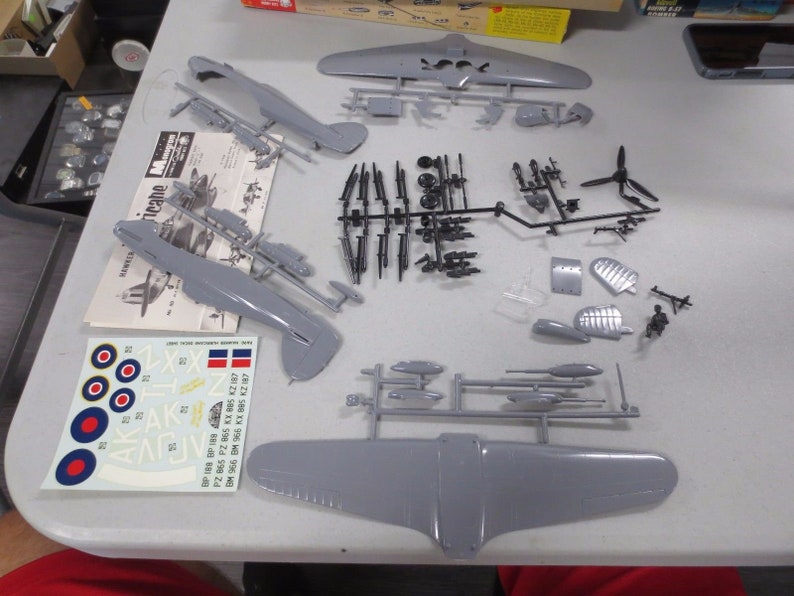 1964 1/48 WWII Royal Air Force Hawker Hurricane Fighter Model W/ Box ...