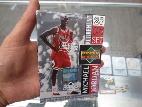 レア90S UPPERDECK JORDAN RETIREMENT CARD レア90S UPPERDECK JORDAN RETIREMENT CARD RARE 22kt Jordan Retires