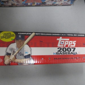 2007 Topps Series 1/2 Factory Set (Sealed) Mickey Mantle on Box