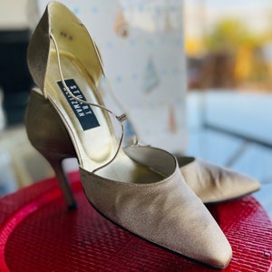 Embellished| Stuart Weitzman Gold Shoes| D’Orsay Pumps| Size 9.5 B|  Vintage 90s| Wedding| Summer| Special Occasion|
