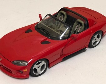 Véhicules miniatures Burago 1:18 Dodge