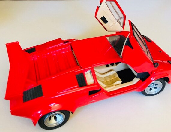 1985 Lamborghini Countach 5000 S 124 Scale Franklin Mint Die Cast Precision Model Car