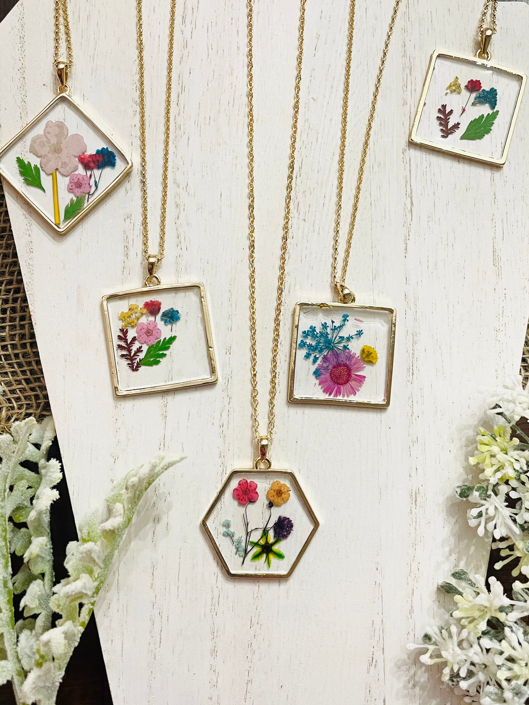 Pressed Flower Necklace Dried Flower Necklace Birthday Gift Etsy