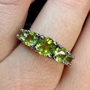 Vintage Silver Peridot Ring, Sterling Silver Ring, Natural Peridot Statement Ring, Vintage Jewelry, August Birthstone Ring