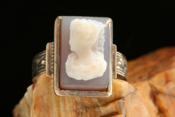 Antique Gold Cameo Ring, Victorian Ring, Sardonyx… - image 3