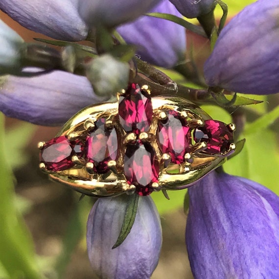 Vintage Gold Garnet Ring, 1.5ctw Rhodolite Garnet 