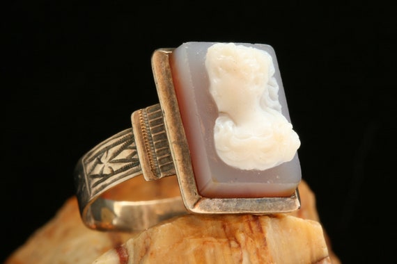 Antique Gold Cameo Ring, Victorian Ring, Sardonyx… - image 4