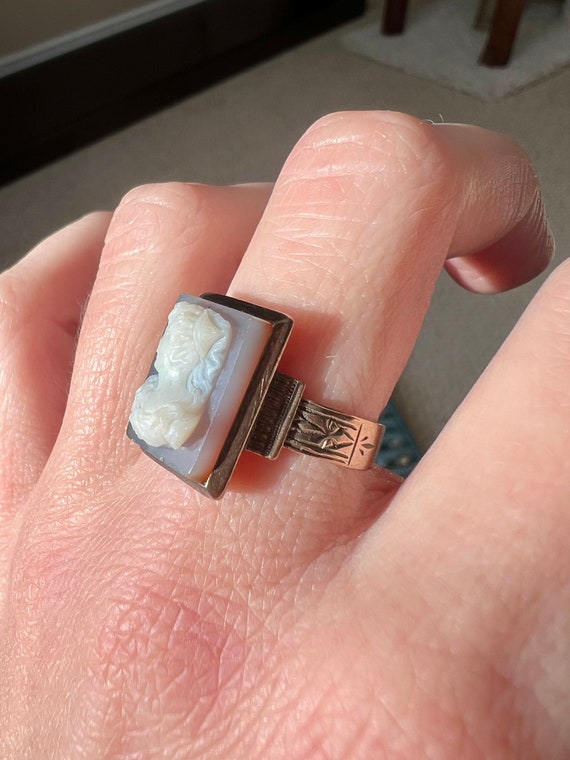 Antique Gold Cameo Ring, Victorian Ring, Sardonyx… - image 10